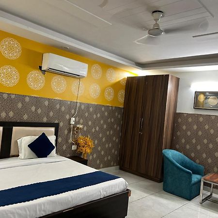 Tanvi Premium Residency Near Artemis Hospital, Gurugram 호텔 구르가온 외부 사진