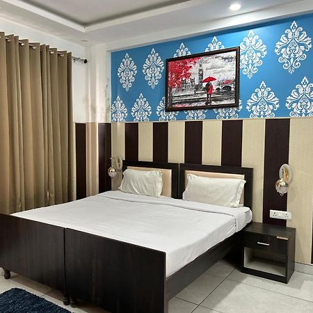 Tanvi Premium Residency-Close To Artemis, Medanta & Fortis 구르가온 외부 사진