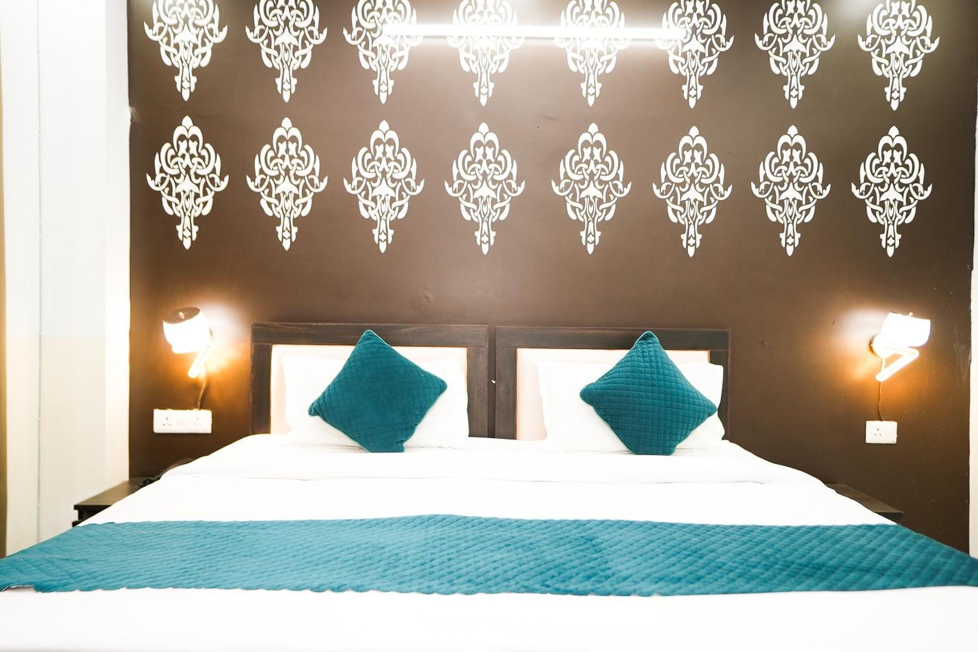 Tanvi Premium Residency Near Artemis Hospital, Gurugram 호텔 구르가온 외부 사진