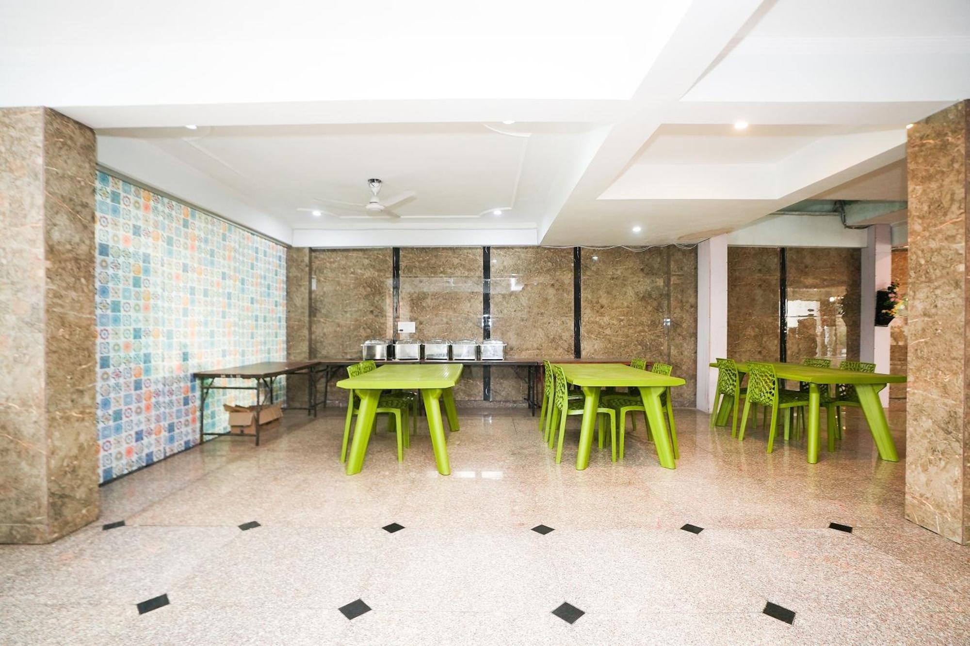 Tanvi Premium Residency Near Artemis Hospital, Gurugram 호텔 구르가온 외부 사진