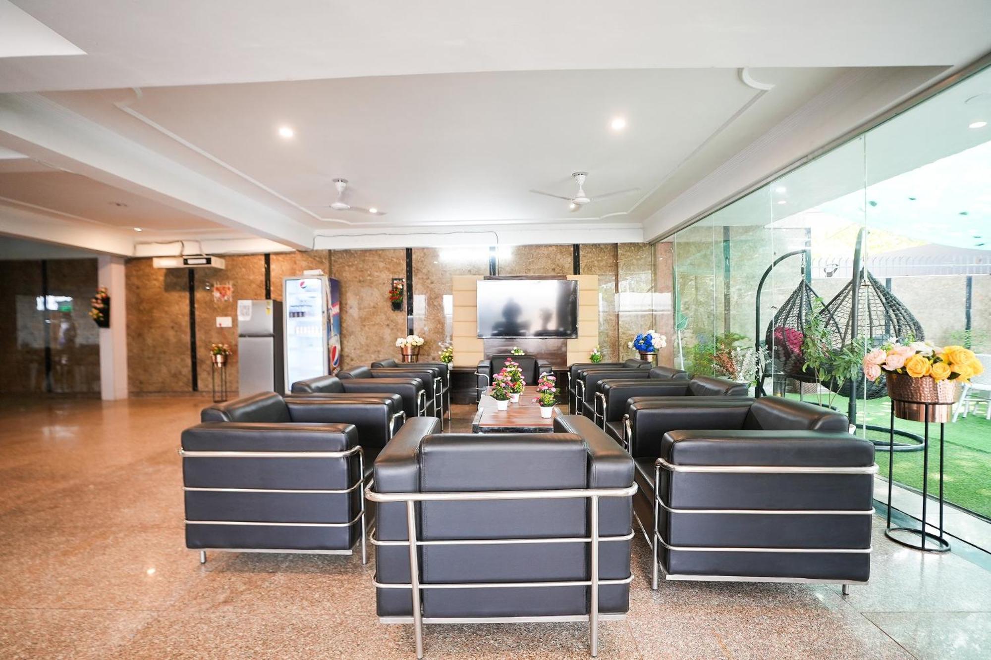 Tanvi Premium Residency Near Artemis Hospital, Gurugram 호텔 구르가온 외부 사진