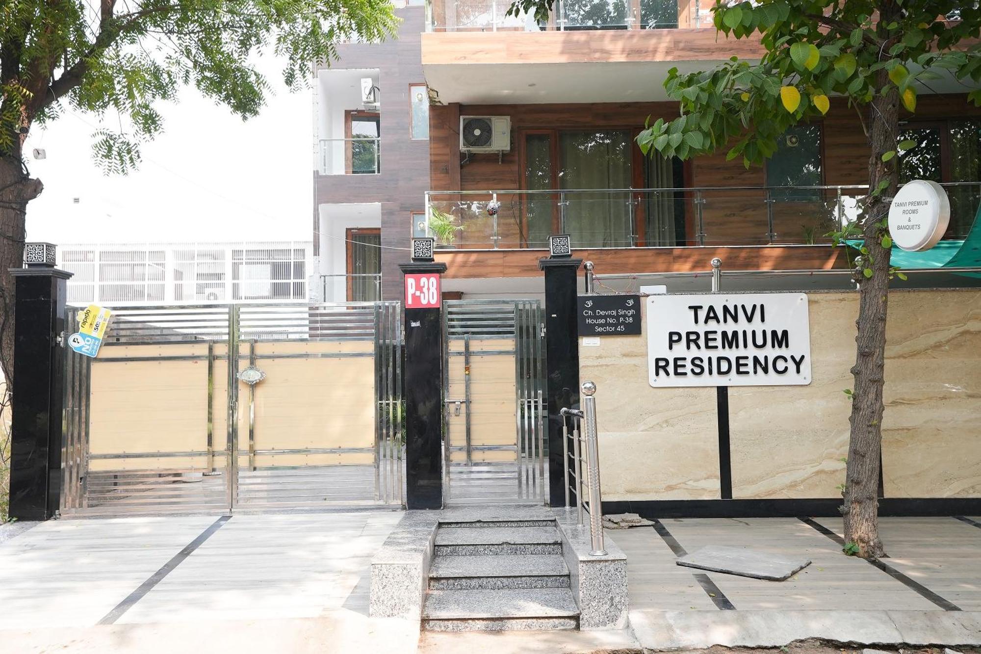 Tanvi Premium Residency Near Artemis Hospital, Gurugram 호텔 구르가온 외부 사진