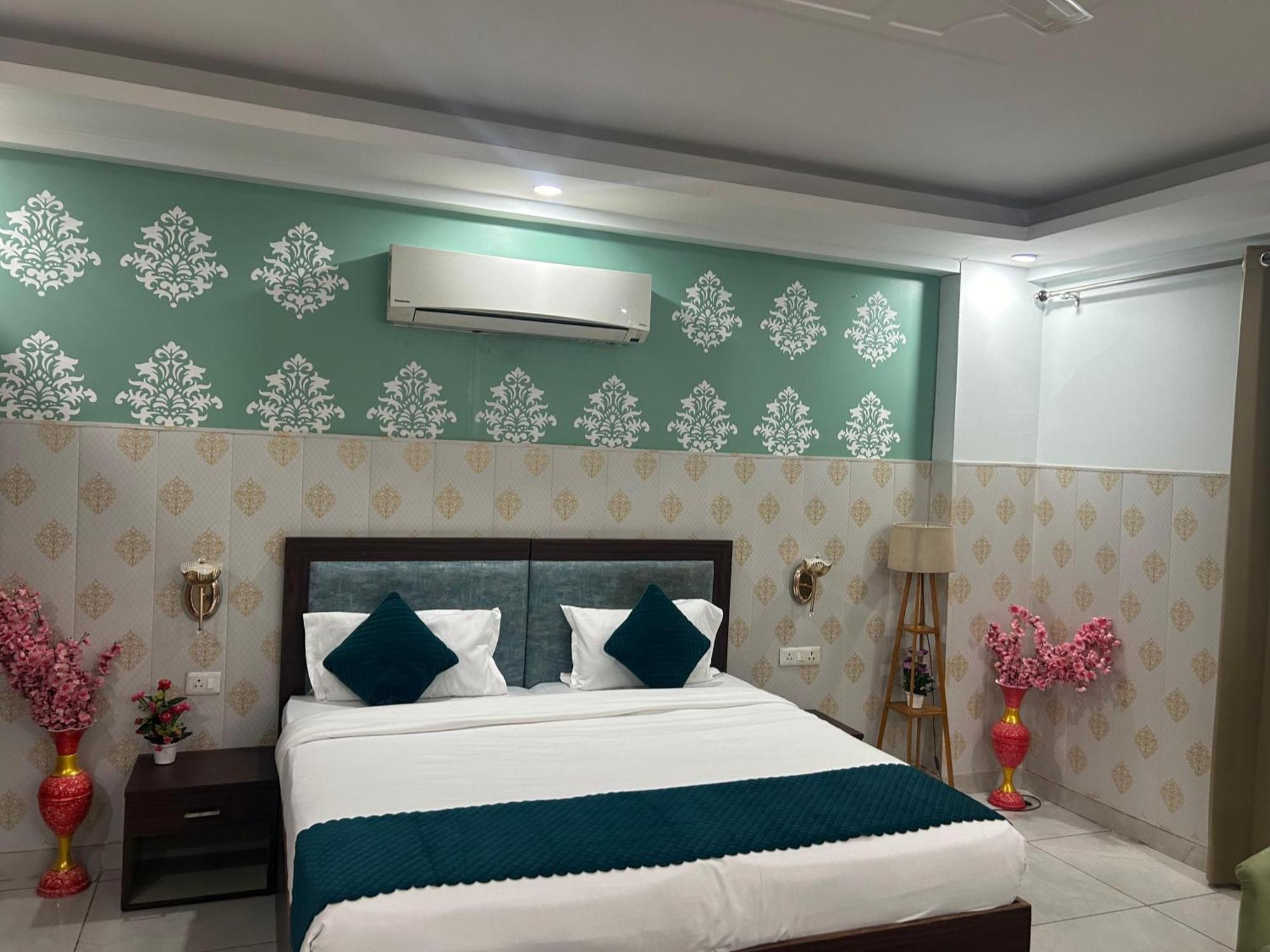 Tanvi Premium Residency Near Artemis Hospital, Gurugram 호텔 구르가온 외부 사진