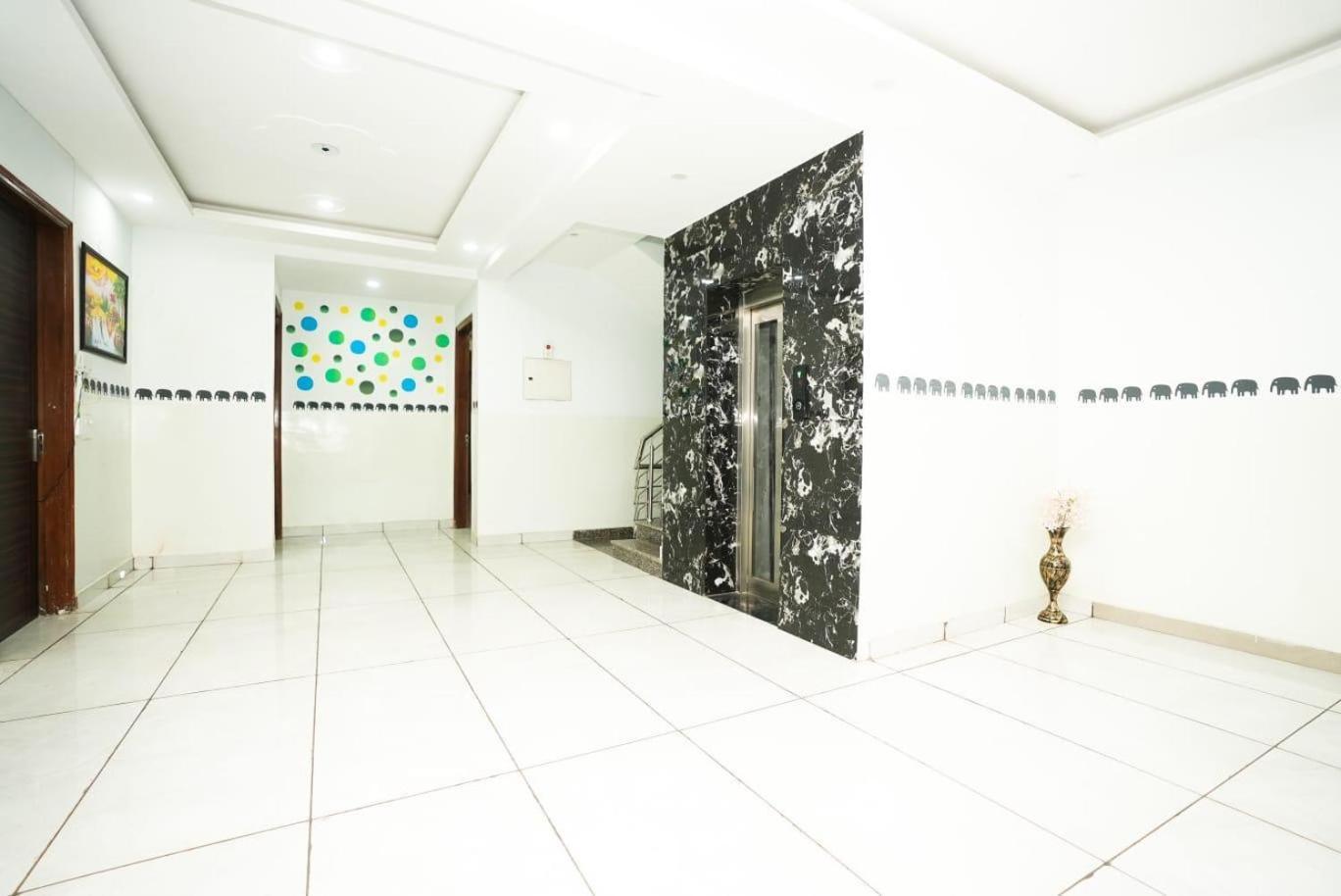 Tanvi Premium Residency Near Artemis Hospital, Gurugram 호텔 구르가온 외부 사진