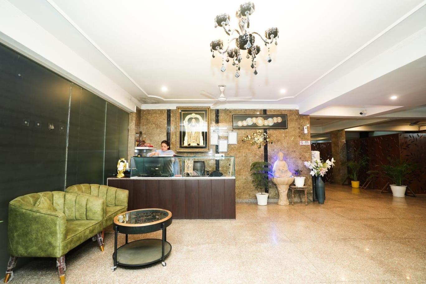 Tanvi Premium Residency Near Artemis Hospital, Gurugram 호텔 구르가온 외부 사진