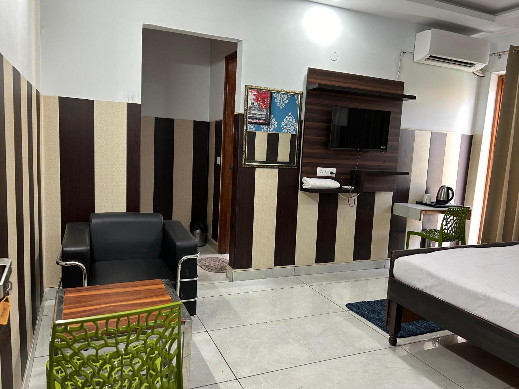 Tanvi Premium Residency Near Artemis Hospital, Gurugram 호텔 구르가온 외부 사진