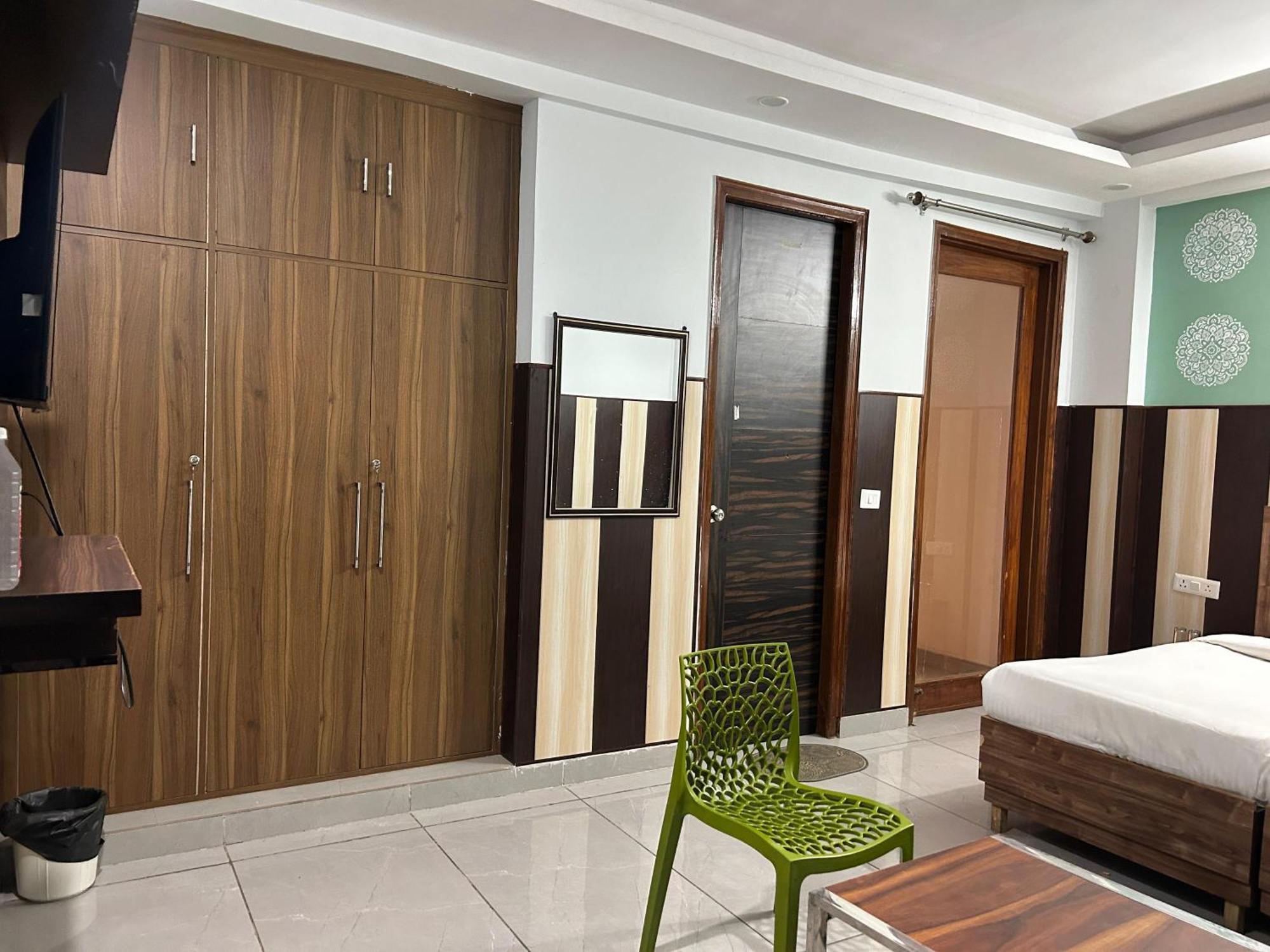 Tanvi Premium Residency Near Artemis Hospital, Gurugram 호텔 구르가온 외부 사진